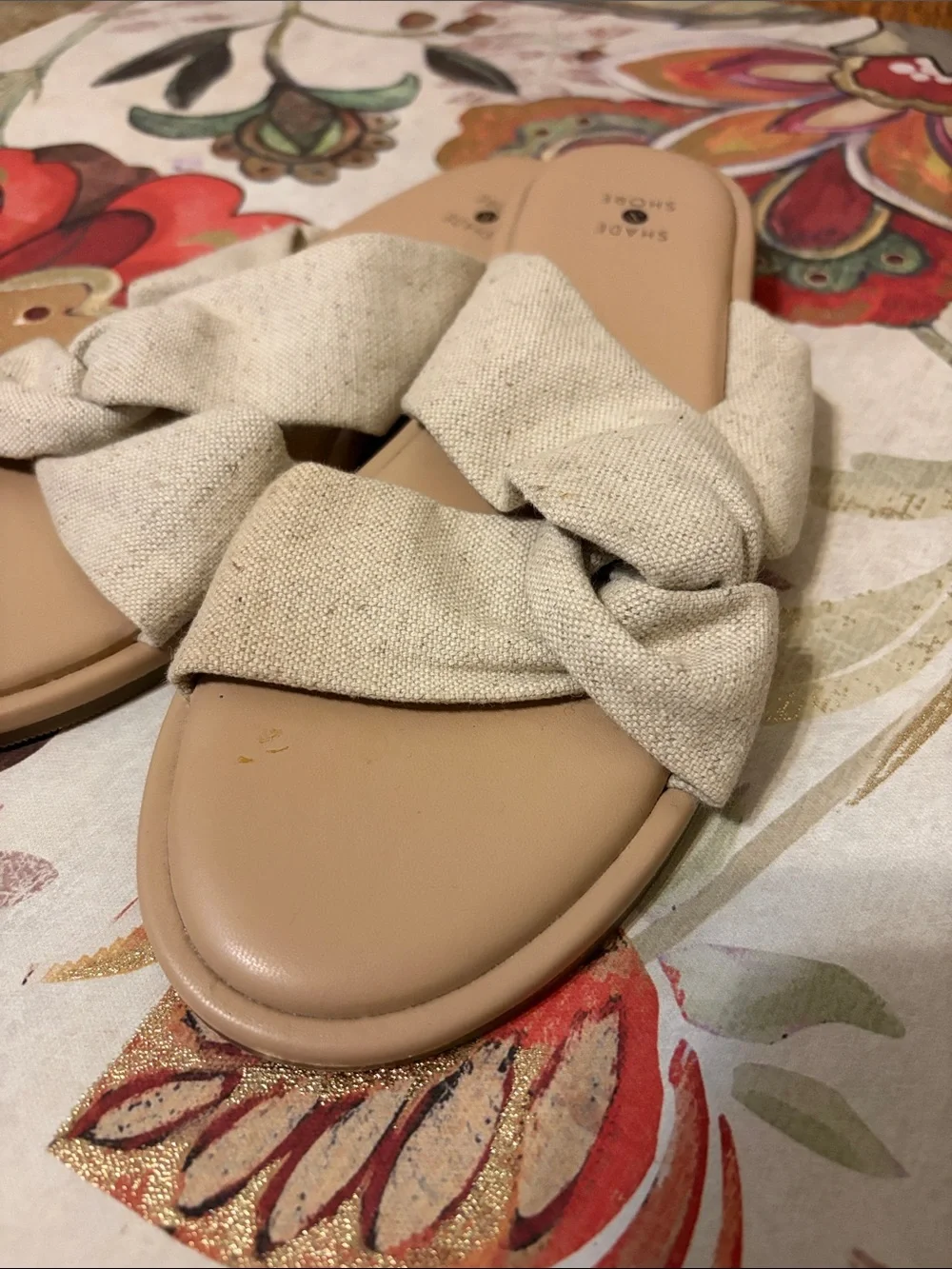 Shade & Shore Beige Knotted Crossband Slide Sandals